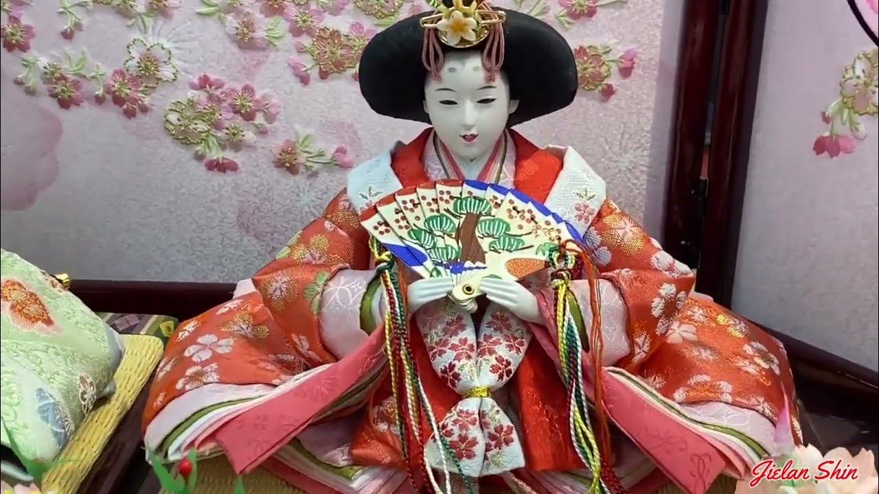 Japanese Doll Kabuto & Hina Ningyo Display for Japan Children's Day 🎎 