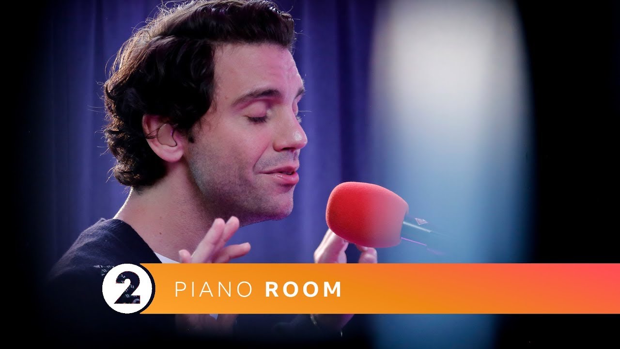 MIKA - Sanremo - Radio 2 Piano Room