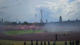 Hertha U23 - Energie Cottbus Pyro und Platzsturm