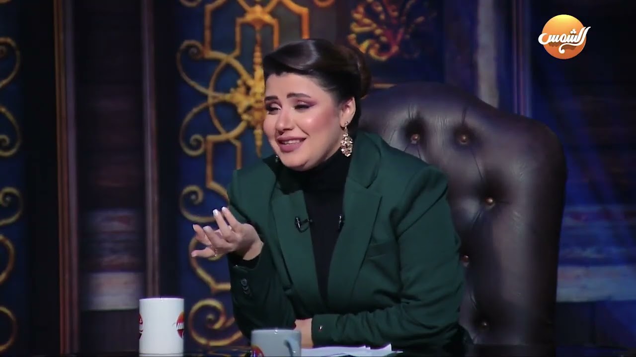 مصطفى كامل ينفعل على المذيعة على الهواء: أنا المفروض يتقالي شكرا عشان خايف عليكي!