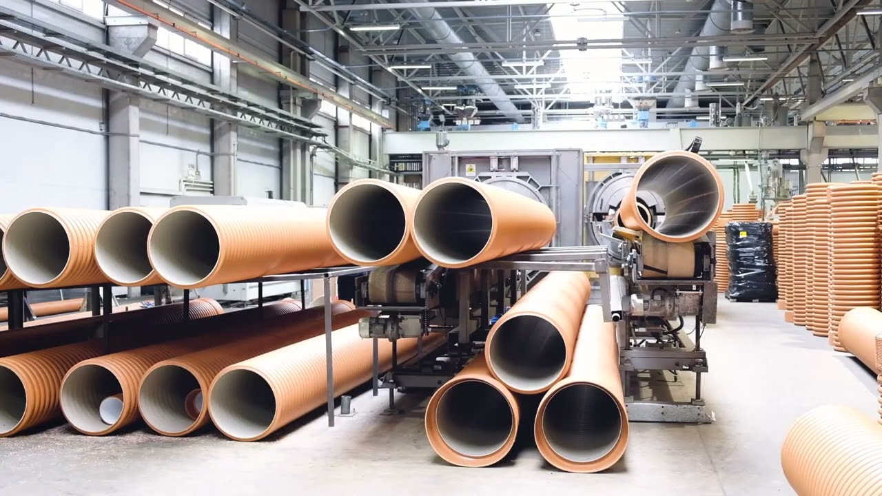 Процесс производства трубы POLYTRON ProKan на заводе \"ProAqua\". - YouTube