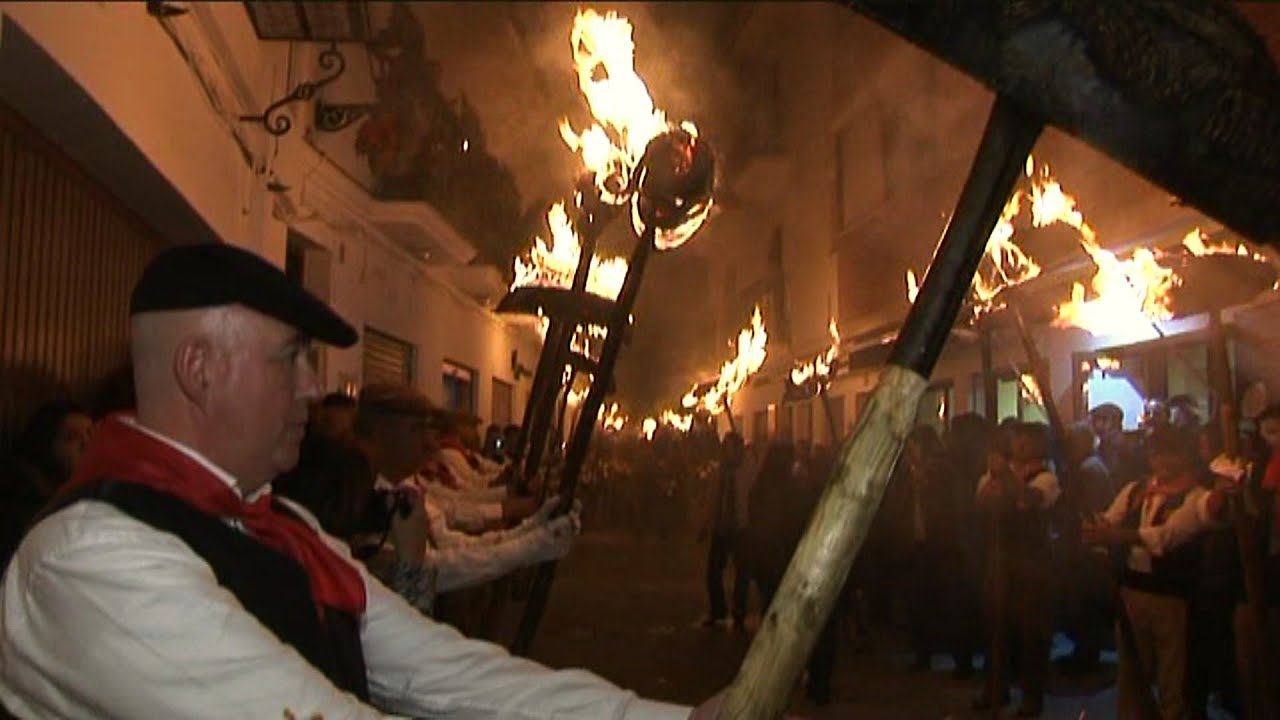 PROCESIÓN VIRGEN DE LOS RONDELES CASARABONELA  2014