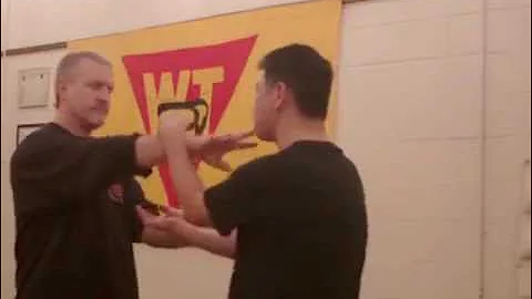 Backyard Wing Tsun Kung Fu - Chi Sau Lesson