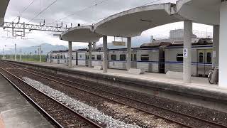 4534次區間車東里站停車