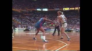 Now there's a steal by Bird underneath to DJ who lays it in! |Celtics vs Pistons 1987| - 3s Not 2s