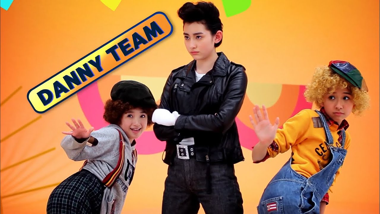 [4K] Momoiro Clover Z - Mirai Bowl / ミライボウル (No-Cut) MV 2011