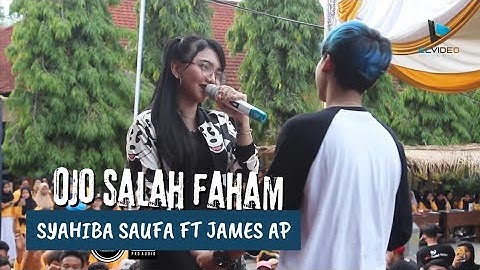 Syahiba Saufa Ft. James AP - Ojo Salah Paham (Melon Music Live in SMAN 1 Pesanggaran)