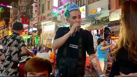 Trần Quang Hùng đội vương miện nhí nhảnh hát 1 hit của thế hệ 8x 9x đời đầu tại Bùi Viện