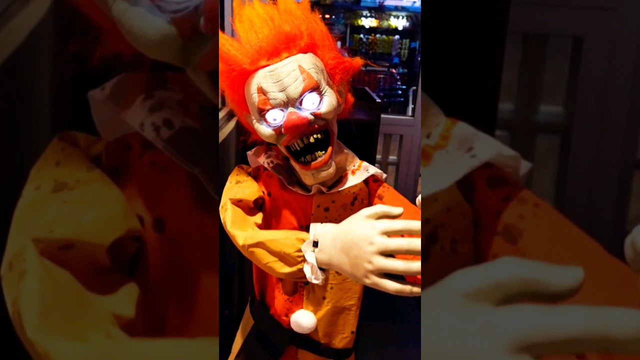 Sinister Steve Begging for Burgers! #clown #clowncore #fiestatexas
