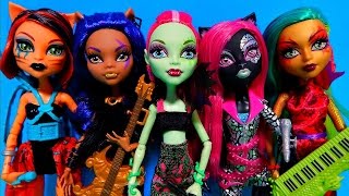 Monster High Fierce Rockers Catty Noir Toralei Clawdeen Venus & Jinafire Dolls