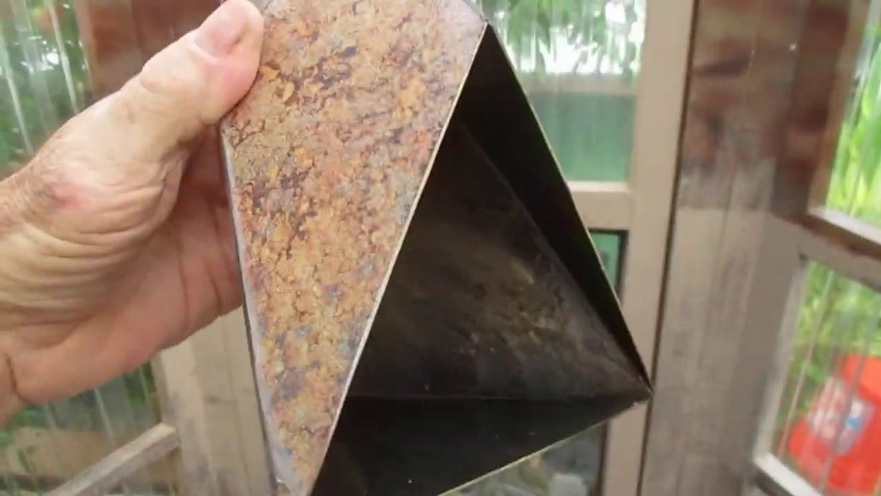 Reflections inside Chestahedron and Decahedron shape water shelter