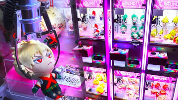 I Played ALL of the Mini Claw Machines at Round 1 Arcade!