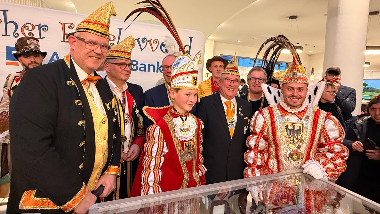 BAD AACHEN live vor Ort… bei der Eröffnung der Ordensausstellung in der Aachener Bank