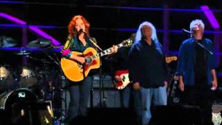 BONNIE RAITT - CROSBY - STILLS & NASH....LOVE HAS NO PRIDE chords