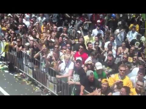 Boston Bruins Stanley Cup Parade 2011 - The TOUCHE...