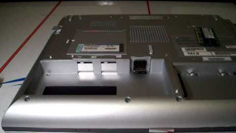 How to Install RAM and a Hard Drive in a Gateway Laptop