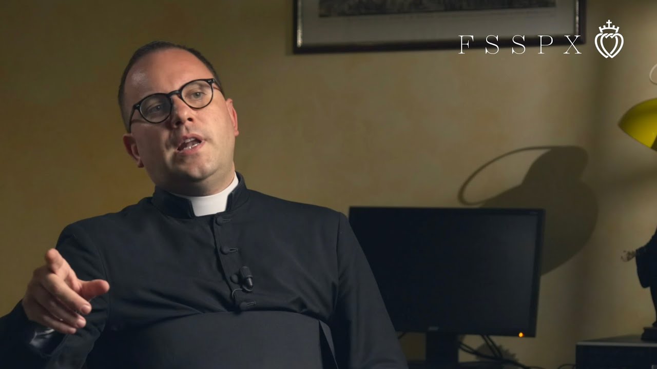 Consacrazioni episcopali FSSPX: intervista a don Gabrie… — Transcript