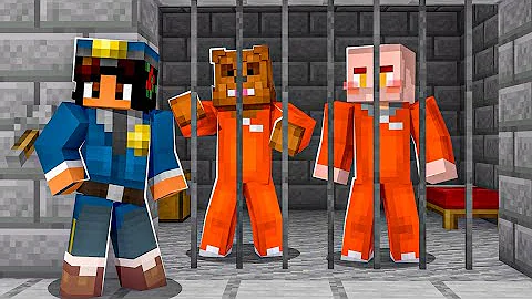 Escaping The INSANE Warden In Minecraft Cops And R...