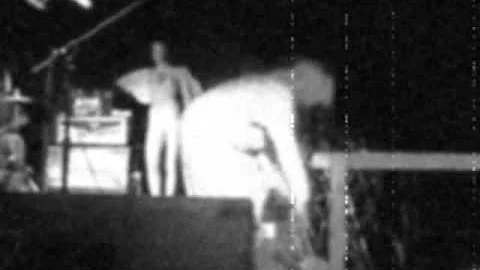 SOMETHING IN THE WAY PERFORMED BY NEVERMIND