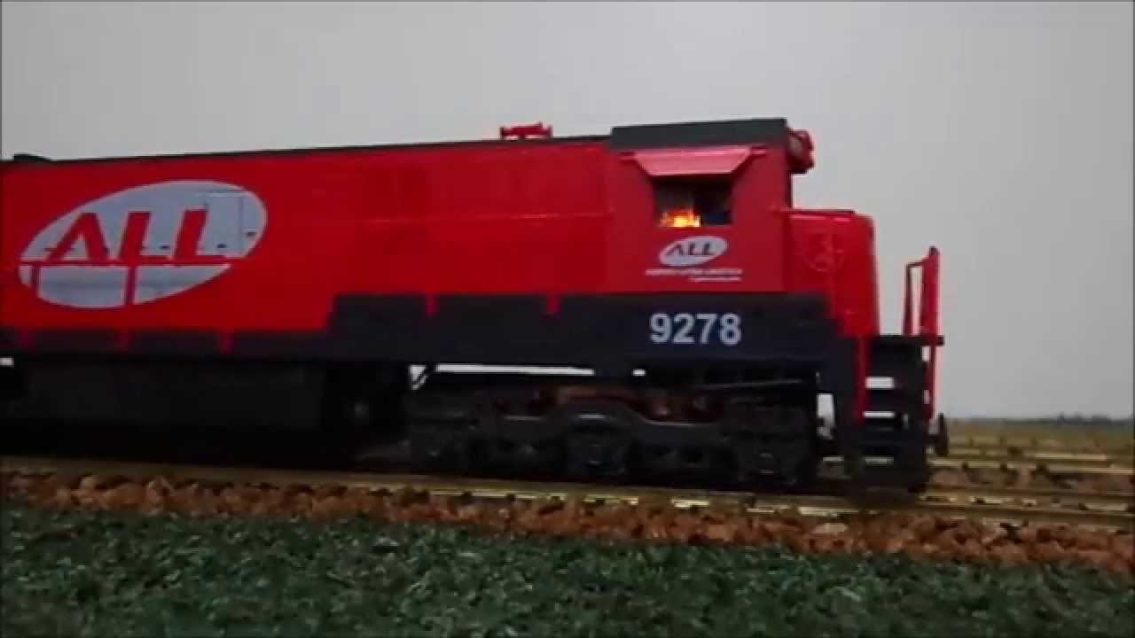 Ferreomodelismo edition - C30-7 da ALL 9278 partindo com vazios