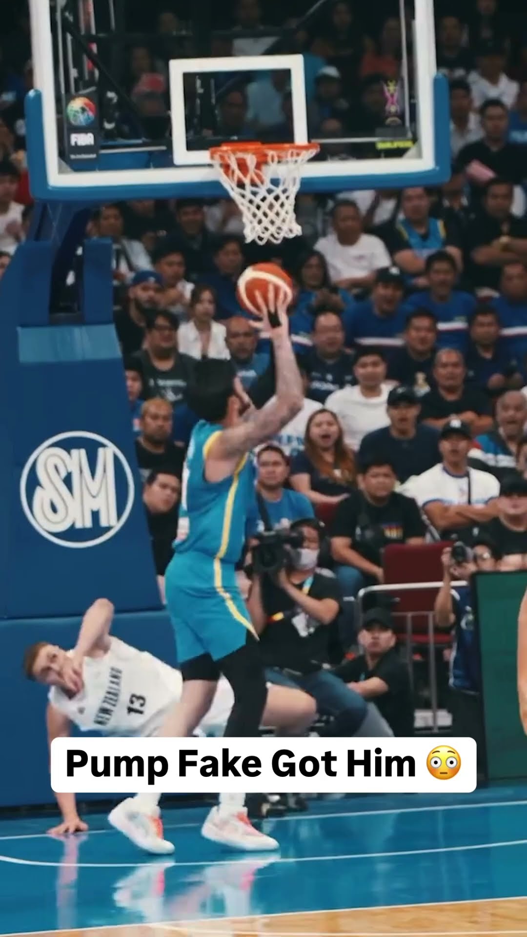 Fake so good Kai Sotto had to smirk ?