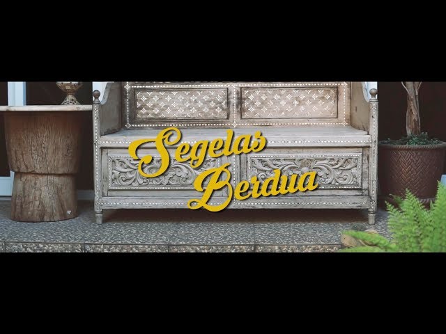 Fourtwnty - Segelas Berdua (Lyric Video) class=