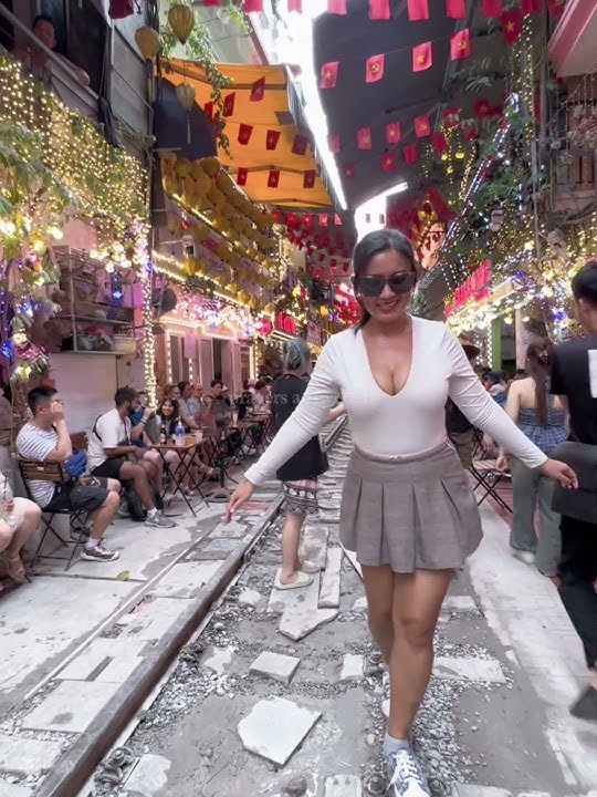 📍Train street, Hanoi, Vietnam