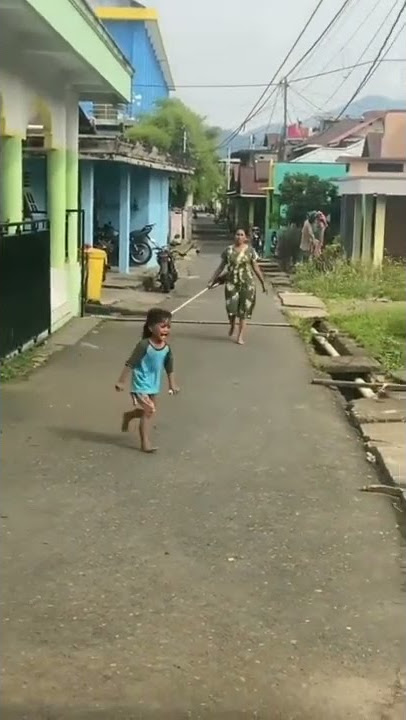 Masa kecil siapa ini 😂😂😂 Yamoet kodasi 😂😂😂😂 #shorts #short #vidiolucu #lucu #indonesia #ngakak