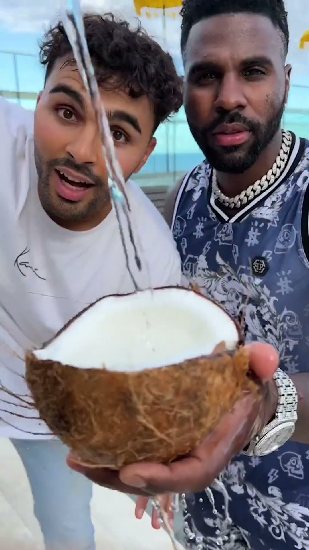 Creative photo with a random guy on Bali @JasonDerulo