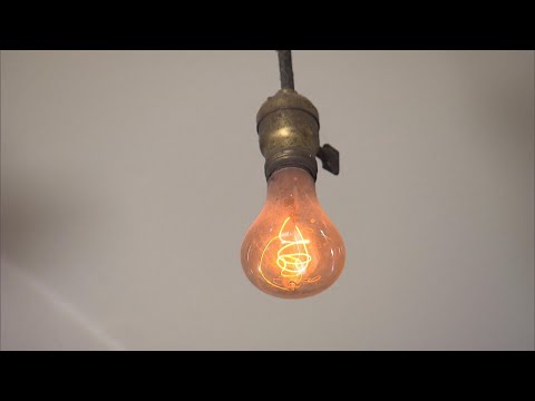 Video: Kas pagamino ilgiausiai veikiančią lemputę?