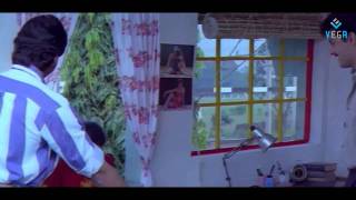 Rajavin Parvaiyeli  Ajith And His Lover Gets Close