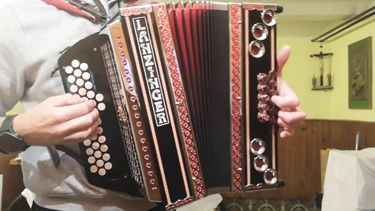 L. SLAK - MED PRIJATELJI (D. GALUN)