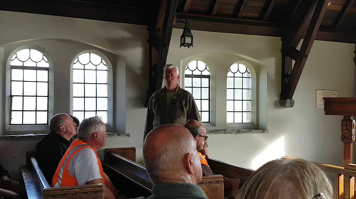 Peter Lahmann sings "The Lord's Prayer" on the NZM...