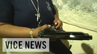 暴力とドラッグのメキシコ（１）麻薬組織も慄く自警団