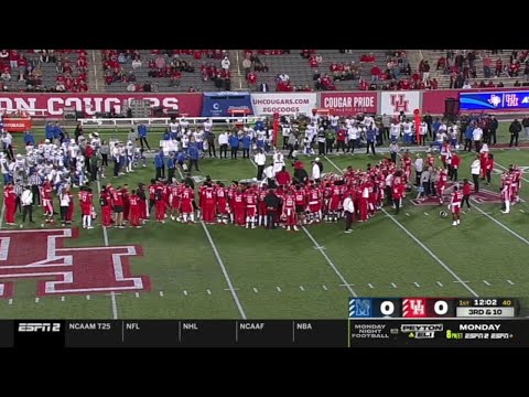 Houston LB Donovan Mutin Suffers Scary Injury vs Memphis | 2021 College Football