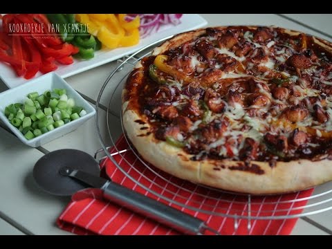 Video: Pizza Met Kip En Kerstomaatjes. Stap Voor Stap Recept Met Foto