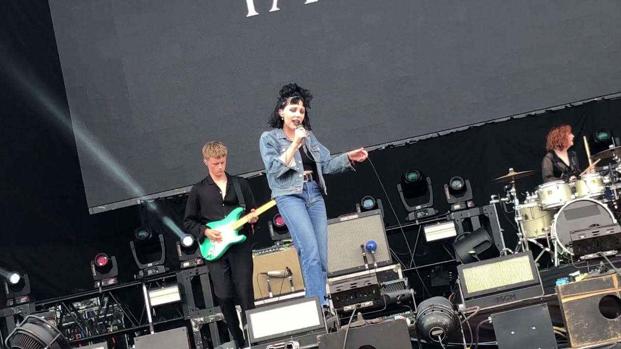 Pale Waves "Television Romance" at SUMMER SONIC 2018 Osaka (2018.08.19)
