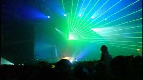 The Drugs Don't Work Remix version - Remix performance video thumbnail