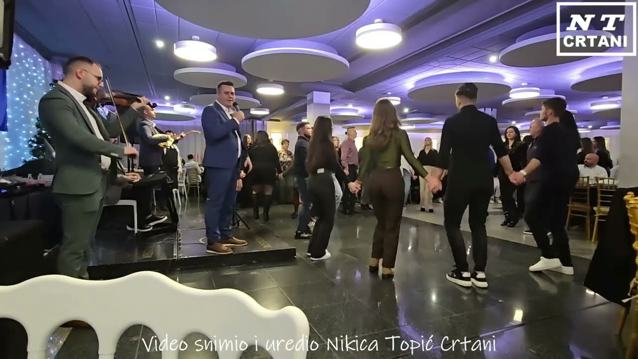 STISNI MOJE JA CU MALA TVOJE SPLET PJESAMA IZVORNO BLAGO