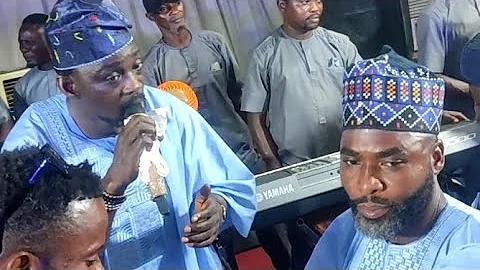 SO HUMBLE! IBRAHIM CHATTA SHOW LOVE TO PASUMA ON STAGE @ WASIU & ENIOLA'S WEDDING IN LAGOS