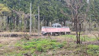 粟巣野単回！富山地方鉄道臨時列車　デキ12021形　粟巣野駅通過シーン