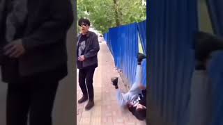 hahahahahahahaha kasian si agil di banting sama Rio gara gara aku kagetin