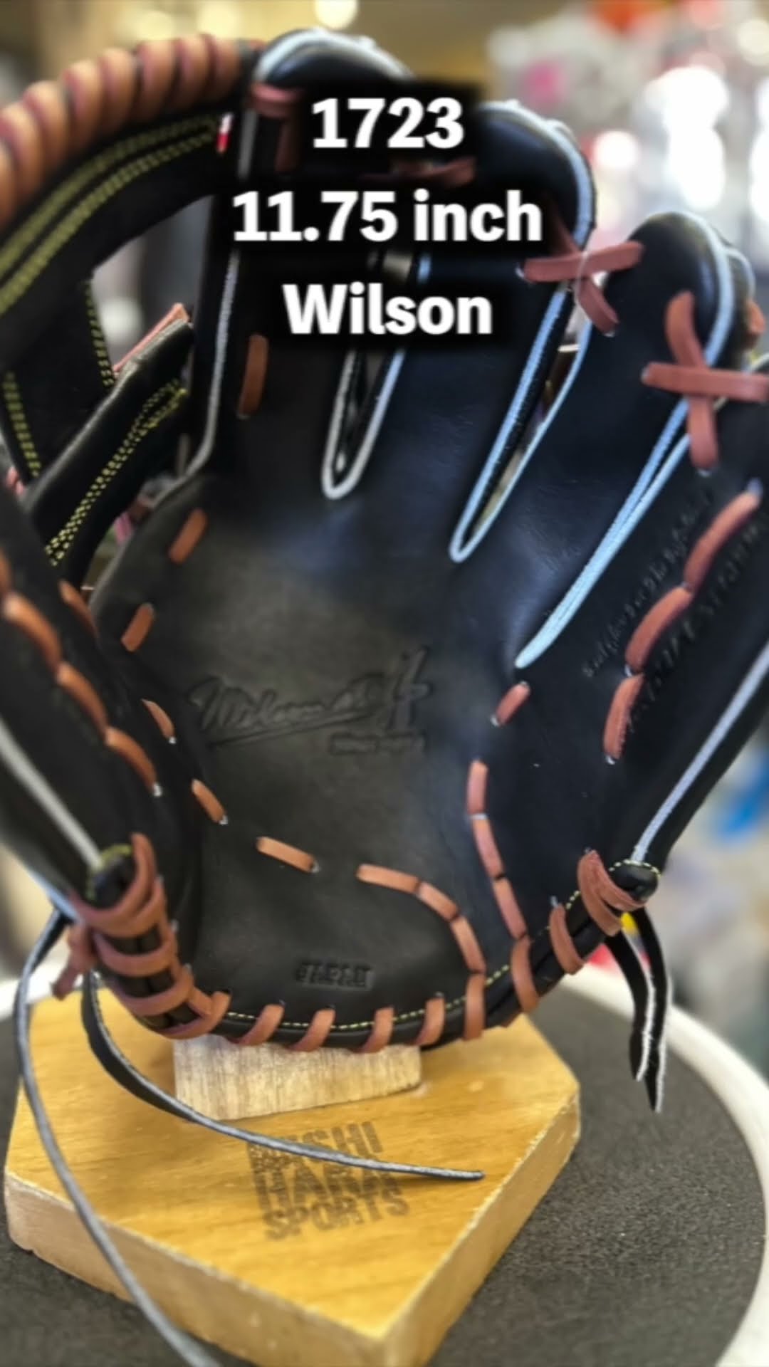 未使用●ウィルソンスタッフ 硬式グラブ 1723型 ブラックスーパースキン Wilson 硬式グラブ 限定カラー Staff DUAL ウイルソン スタッフ
