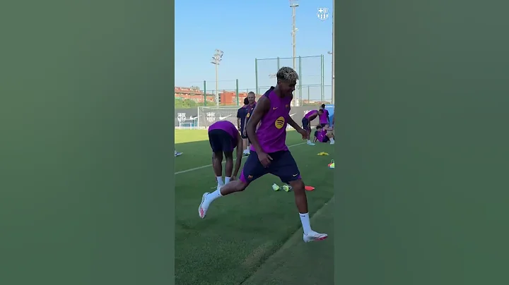 😳 Lamine doesn't make any sense 🤯 #fcbarcelona #shorts