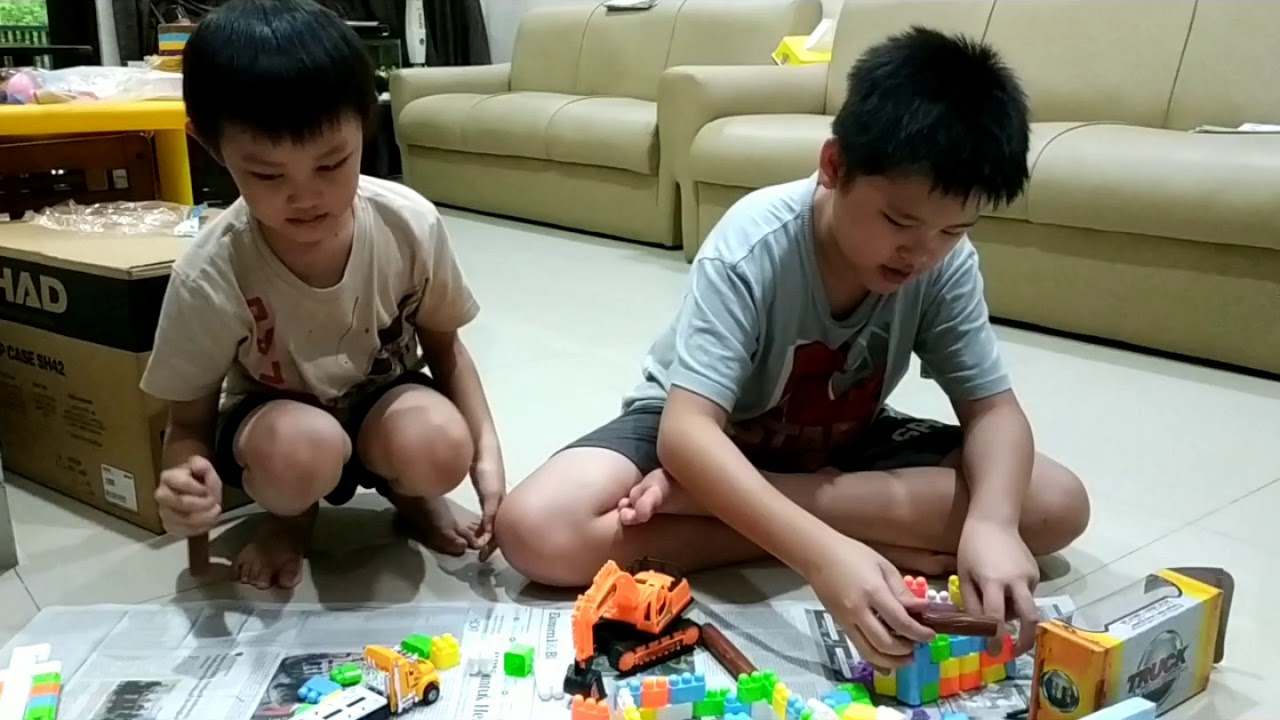 Review mainan  excavator truk  kayu  dan brick dari  JToys 