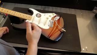 Miniatura de vídeo de "5 things you didn't know about your Fender Strat"