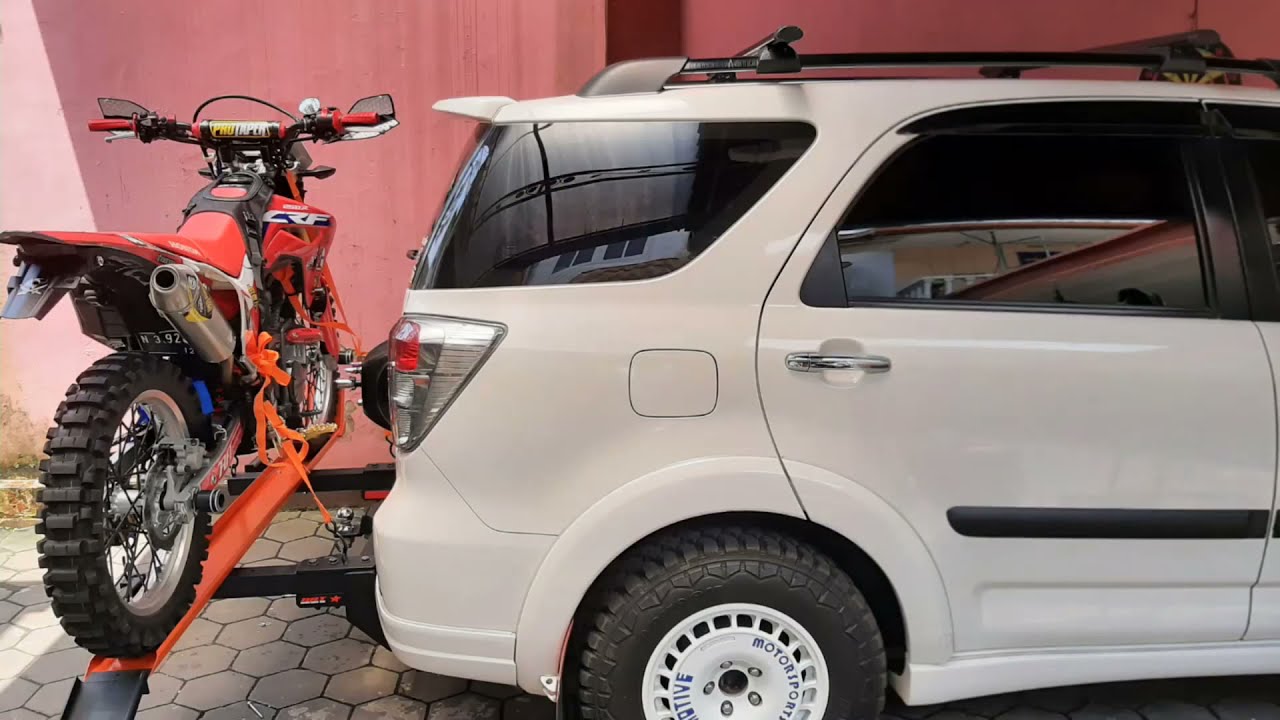 Proses pasang gendong rush atau terios