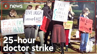 Half of New Zealand's junior doctors hit the picket line | 1News