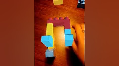 Augmented Reality assembly manuals robot made of blocks with using Android device