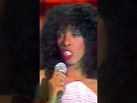 Donna Summer - She Works Hard for The Money 80s 1983